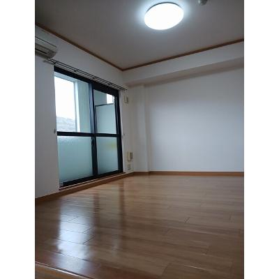 カーサグリーンⅡ 301【管理NO：1-011846501-03010】 ★家具家電は申し込み後に搬入します★の物件写真2