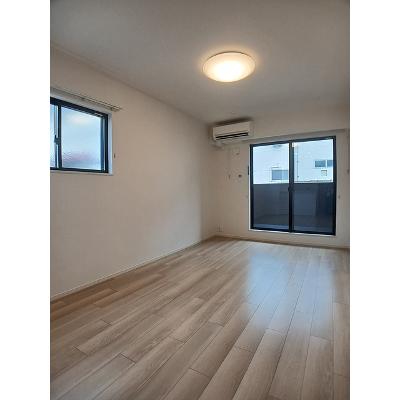 リヴェール 201【管理NO：1-028432201-02010】 ★家具家電は申し込み後に搬入します★の物件写真2
