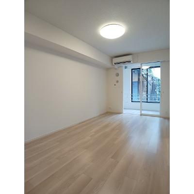 リヴェール 102【管理NO：1-028432201-01020】 ★家具家電は申し込み後に搬入します★の物件写真2