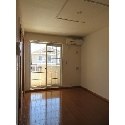 リヴァーパークⅡ　Ｃ 203【管理NO：1-014103103-02030】 ★家具家電は申し込み後に搬入します★ ★2026年10月中旬入居可能★の物件写真2