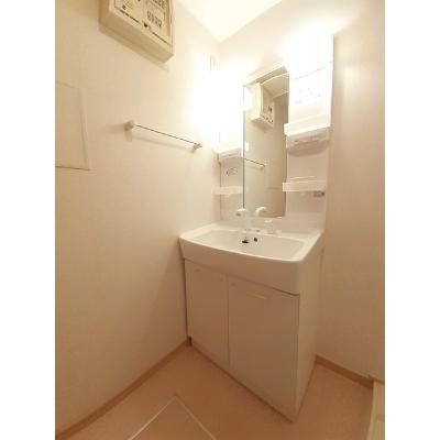 セサーラ 202【管理NO：1-016480101-02020】 ★家具家電は申し込み後に搬入します★ ★2026年10月上旬入居可能★の物件写真6