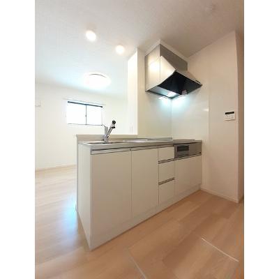 オランジェ 103【管理NO：1-027633501-01030】 ★家具家電は申し込み後に搬入します★ ★2026年11月中旬入居可能★の物件写真3