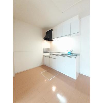 スザンヌ　ラングランＤ 101【管理NO：1-018404503-01010】 ★家具家電は申し込み後に搬入します★ ★2026年10月中旬入居可能★の物件写真3