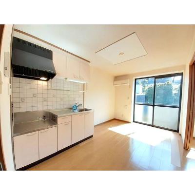 コータ・コート黒川　Ａ 202【管理NO：1-011224601-02020】 ★家具家電は申し込み後に搬入します★の物件写真3