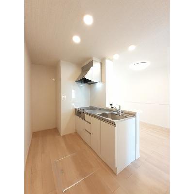 フリシュライツ 102【管理NO：1-027564301-01020】 ★家具家電は申し込み後に搬入します★ ★2026年10月中旬入居可能★の物件写真3