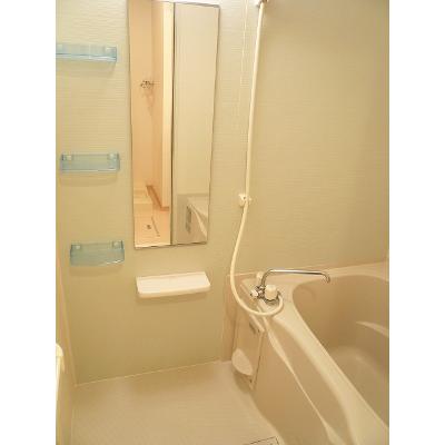 クィーンベル　Ⅱ 201【管理NO：1-016972201-02010】 ★家具家電は申し込み後に搬入します★の物件写真4