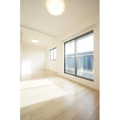 プルチーノⅡ 201【管理NO：1-026537502-02010】 ★家具家電は申し込み後に搬入します★ ★2026年10月中旬入居可能★の物件写真2