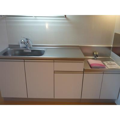 メゾン・ド・イースト 202【管理NO：1-016926001-02020】 ★家具家電は申し込み後に搬入します★ ★2026年09月中旬入居可能★の物件写真3