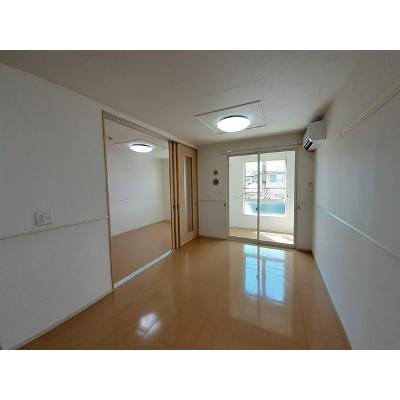 グランドホープ壱番館 203【管理NO：1-017684001-02030】 ★家具家電は申し込み後に搬入します★ ★2026年10月上旬入居可能★の物件写真2
