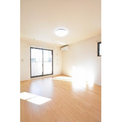メゾンアラモードＢ 101【管理NO：1-023924901-01010】 ★家具家電は申し込み後に搬入します★ ★2026年10月上旬入居可能★の物件写真2