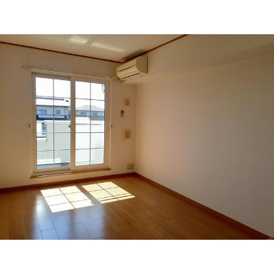ビクトリーＢ 201【管理NO：1-013534702-02010】 ★家具家電は申し込み後に搬入します★ ★2026年10月下旬入居可能★の物件写真2