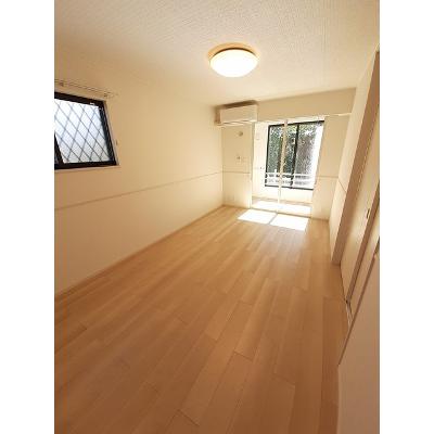 シュティル　ハイム　Ⅰ 101【管理NO：1-027239501-01010】 ★家具家電は申し込み後に搬入します★ ★2026年10月中旬入居可能★の物件写真2