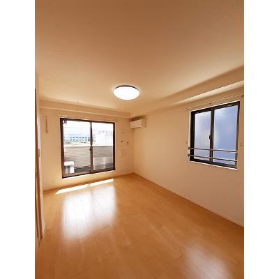 アルエットＢ 205【管理NO：1-023403902-02050】 ★家具家電は申し込み後に搬入します★ ★2026年10月中旬入居可能★の物件写真2
