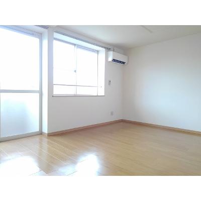 ステラコート 204【管理NO：1-007149701-02040】 ★家具家電は申し込み後に搬入します★ ★2026年10月中旬入居可能★の物件写真2