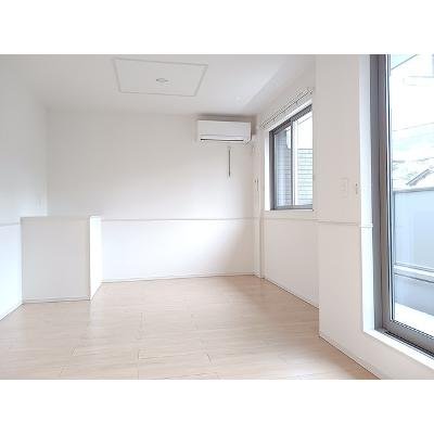 コッティⅢ　３１０ 201【管理NO：1-023869201-02010】 ★家具家電は申し込み後に搬入します★の物件写真2