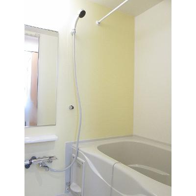 インノバール 101【管理NO：1-021556301-01010】 ★家具家電は申し込み後に搬入します★の物件写真4
