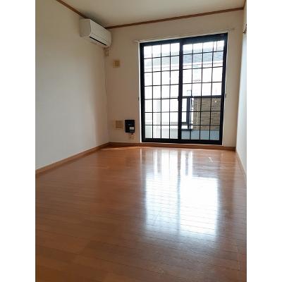 ソレアードⅢ 103【管理NO：1-012730802-01030】 ★家具家電は申し込み後に搬入します★ ★2026年10月上旬入居可能★の物件写真2