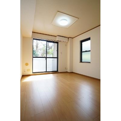 バクワイリー 105【管理NO：1-011512301-01050】 ★家具家電は申し込み後に搬入します★ ★2026年10月上旬入居可能★の物件写真2
