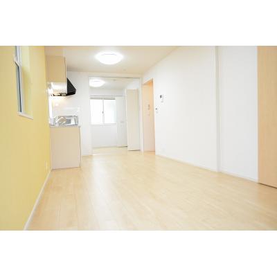 フォンテーヌ新高根 101【管理NO：1-022941601-01010】 ★家具家電は申し込み後に搬入します★ ★2026年10月中旬入居可能★の物件写真2