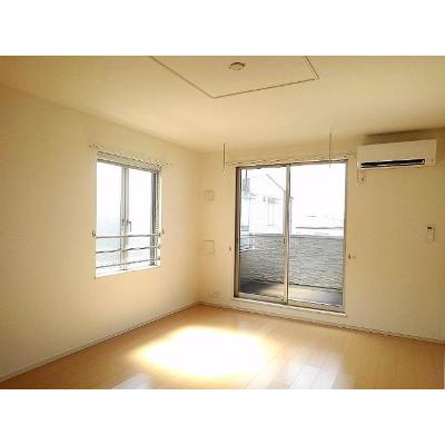 リヴェール 201【管理NO：1-018571701-02010】 ★家具家電は申し込み後に搬入します★ ★2026年10月中旬入居可能★の物件写真2