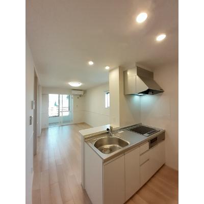 カレント　スクエア　Ⅱ 205【管理NO：1-027436601-02050】 ★家具家電は申し込み後に搬入します★ ★2026年10月中旬入居可能★の物件写真3