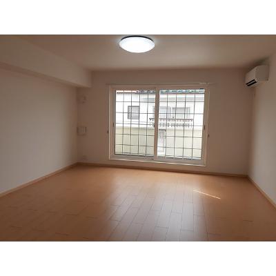 プリムローズ 202【管理NO：1-016567101-02020】 ★家具家電は申し込み後に搬入します★ ★2026年10月中旬入居可能★の物件写真2