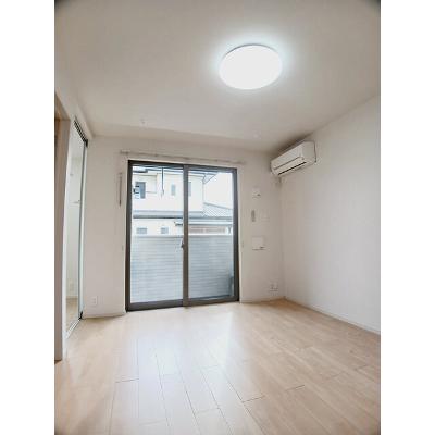 エパル 102【管理NO：1-023335301-01020】 ★家具家電は申し込み後に搬入します★ ★2026年10月中旬入居可能★の物件写真2