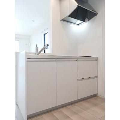 フェニックス　Ⅱ 205【管理NO：1-028694401-02040】 ★家具家電は申し込み後に搬入します★の物件写真3