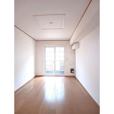 アザレア・ＨＯＲＩＫＡＷＡ 102【管理NO：1-013008801-01020】 ★家具家電は申し込み後に搬入します★の物件写真2