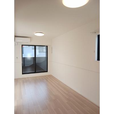 ダイアリー 201【管理NO：1-028192901-02010】 ★家具家電は申し込み後に搬入します★ ★2026年10月中旬入居可能★の物件写真2