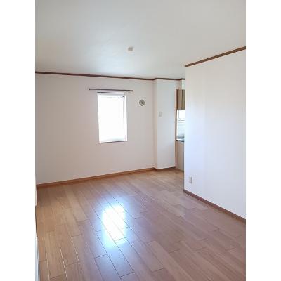 バンガード 101【管理NO：1-007074001-01010】 ★家具家電は申し込み後に搬入します★ ★2026年10月中旬入居可能★の物件写真2