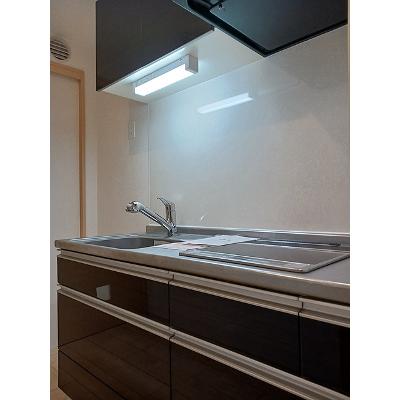 エムズアークⅠ 101【管理NO：1-018106801-01010】 ★家具家電は申し込み後に搬入します★ ★2026年10月上旬入居可能★の物件写真3