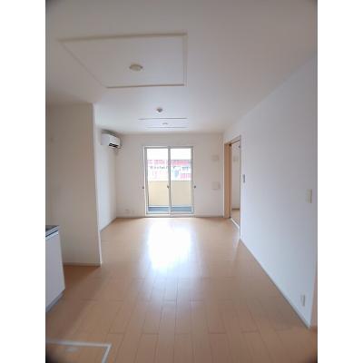 ベルエクラ 101【管理NO：1-017587801-01010】 ★家具家電は申し込み後に搬入します★ ★2026年10月中旬入居可能★の物件写真2