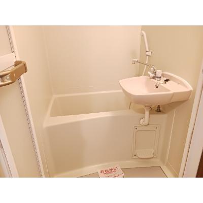 サニーコート月島 103【管理NO：1-010132501-01030】 ★家具家電は申し込み後に搬入します★の物件写真4