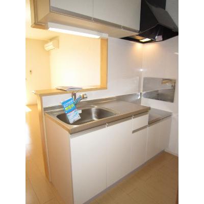 フォレスト・ヒルズＢ 102【管理NO：1-017878702-01020】 ★家具家電は申し込み後に搬入します★ ★2026年10月中旬入居可能★の物件写真3