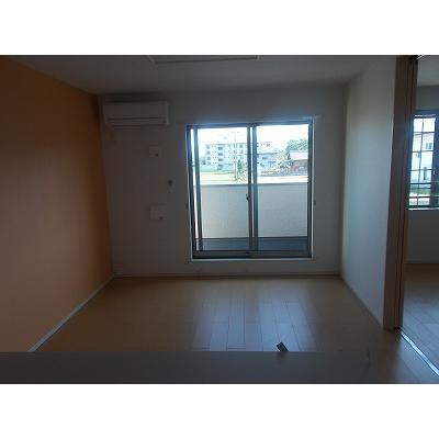 サクラヒルズ 205【管理NO：1-020147501-02040】 ★家具家電は申し込み後に搬入します★ ★2026年10月中旬入居可能★の物件写真2