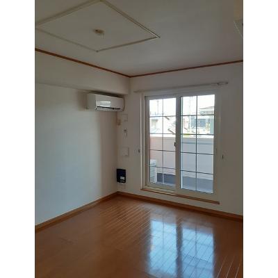 プリムローズⅡ 202【管理NO：1-013170502-02020】 ★家具家電は申し込み後に搬入します★ ★2026年10月上旬入居可能★の物件写真2