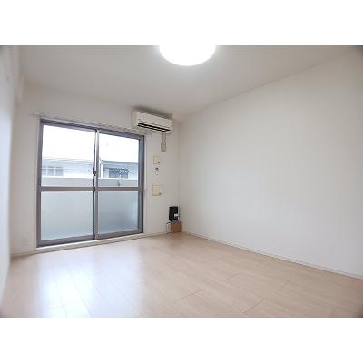 バンブー　ラン 202【管理NO：1-022132601-02020】 ★家具家電は申し込み後に搬入します★ ★2026年10月上旬入居可能★の物件写真2