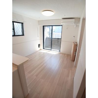 フレッシュリー 101【管理NO：1-028554901-01010】 ★家具家電は申し込み後に搬入します★の物件写真2