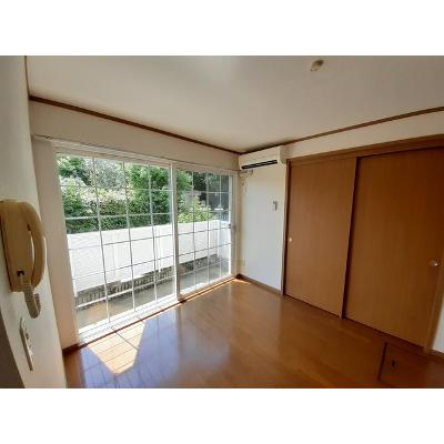 ファミール 101【管理NO：1-011128401-01010】 ★家具家電は申し込み後に搬入します★ ★2026年09月中旬入居可能★の物件写真2