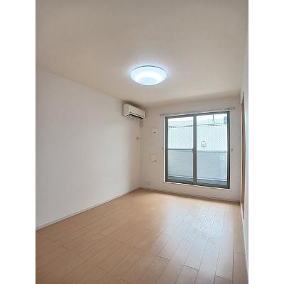 グラウクス 202【管理NO：1-020612701-02020】 ★家具家電は申し込み後に搬入します★ ★2026年09月中旬入居可能★の物件写真2