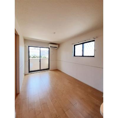 レグノ 101【管理NO：1-024974401-01010】 ★家具家電は申し込み後に搬入します★の物件写真2