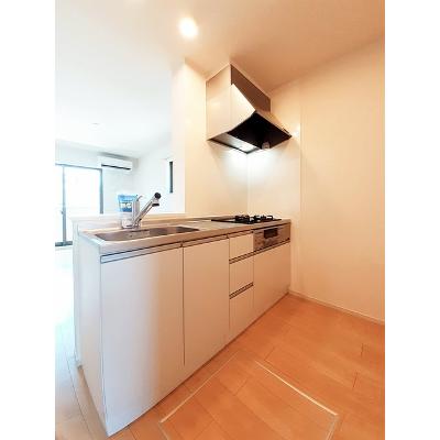 レグノ 101【管理NO：1-024974401-01010】 ★家具家電は申し込み後に搬入します★の物件写真3