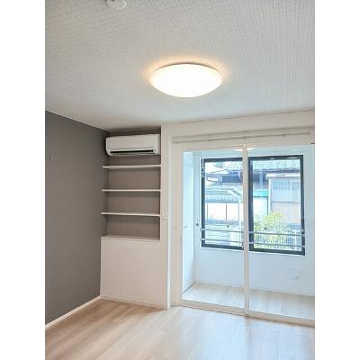 ロンシャン 105【管理NO：1-026328401-01040】 ★家具家電は申し込み後に搬入します★ ★2026年10月中旬入居可能★の物件写真2
