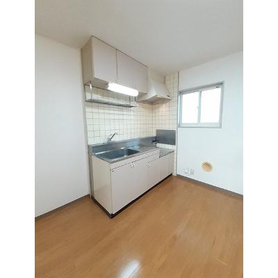 ラフォーレ 102【管理NO：1-007276901-01020】 ★家具家電は申し込み後に搬入します★ ★2026年10月上旬入居可能★の物件写真3