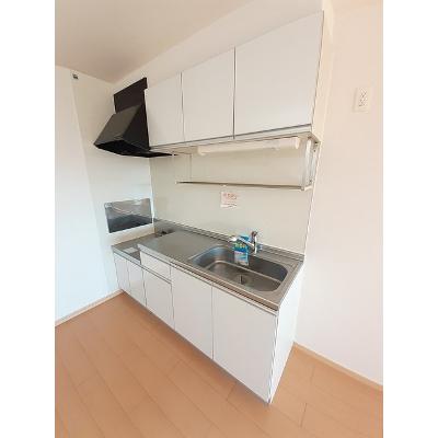 秋桜ミディ 204【管理NO：1-016514101-02040】 ★家具家電は申し込み後に搬入します★ ★2026年10月下旬入居可能★の物件写真3
