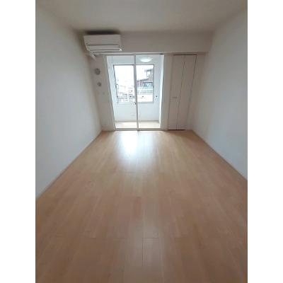 楪 103【管理NO：1-023939601-01030】 ★家具家電は申し込み後に搬入します★ ★2026年10月中旬入居可能★の物件写真2