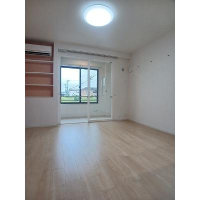 キャトルセゾン北久米　Ⅲ 107【管理NO：1-024786203-01060】 ★家具家電は申し込み後に搬入します★の物件写真2