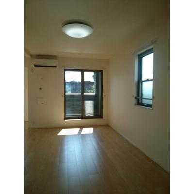 トリアングルム 201【管理NO：1-021652401-02010】 ★家具家電は申し込み後に搬入します★ ★2026年10月中旬入居可能★の物件写真2