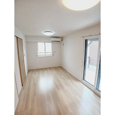 メゾンヨシマツⅡ 101【管理NO：1-028594402-01010】 ★家具家電は申し込み後に搬入します★の物件写真2